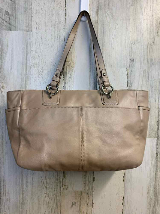 PRE-OWNED COACH Cream Purse