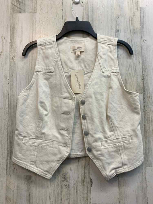 NWT UNIVERSAL THREADS Tops Size 8 Cream VEST Vest