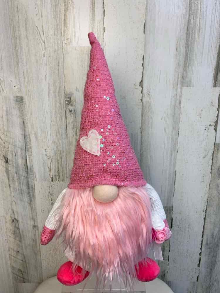 Holiday Item/PINK BEARDED GNOME W/ ROSE BOUQUET