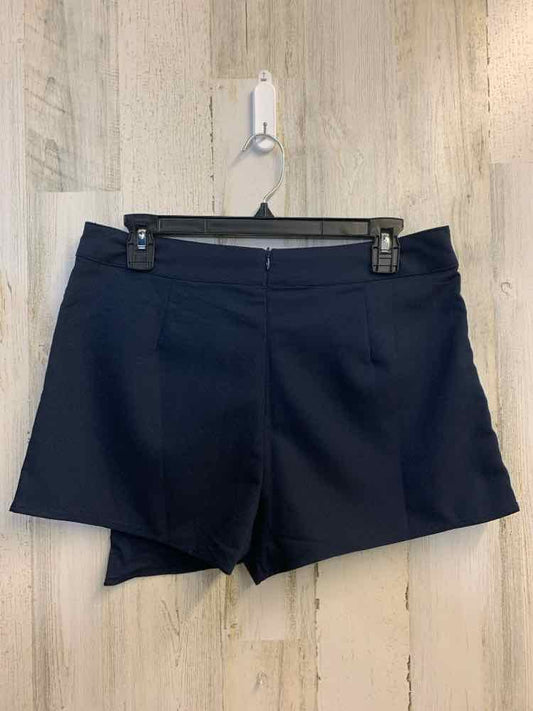 PRE-OWNED Size M SWEET WANDERER BOTTOMS NAVY/TAN TRIANGLE Shorts