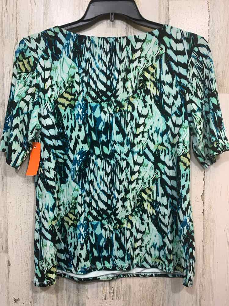PRE-OWNED CHICO'S Size 1 Tops BLK/GRN/AQUA FEATHER SHORT SLEEVES SCOOP NECKLINE