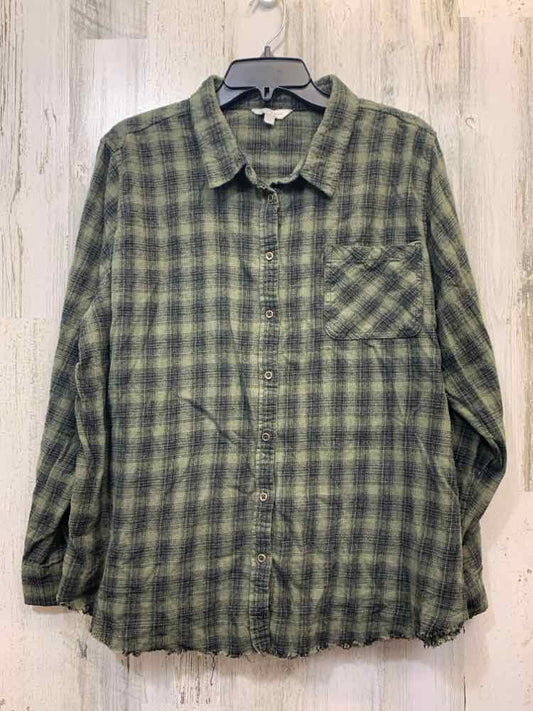 PRE-OWNED LUCKY BRAND Tops Size XL GRN/BLK Plaid LONG SLEEVES TOP