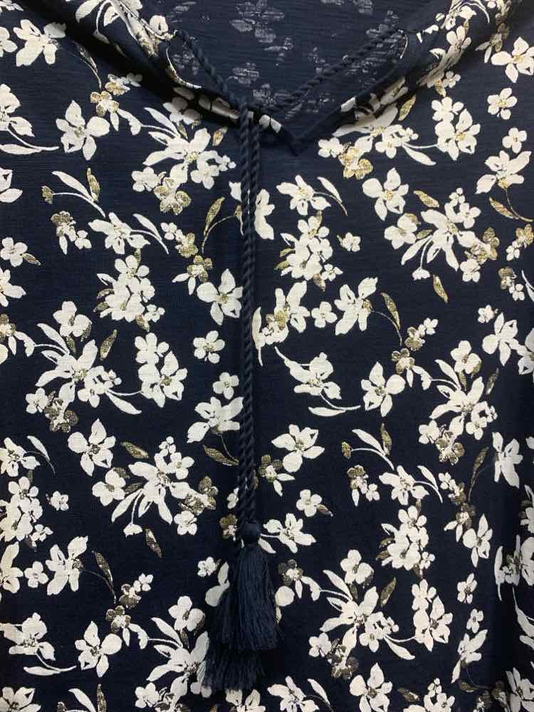 NWT STYLE & CO Tops Size 1X NAVY/WHT Floral PUFF SLEEVES Blouse