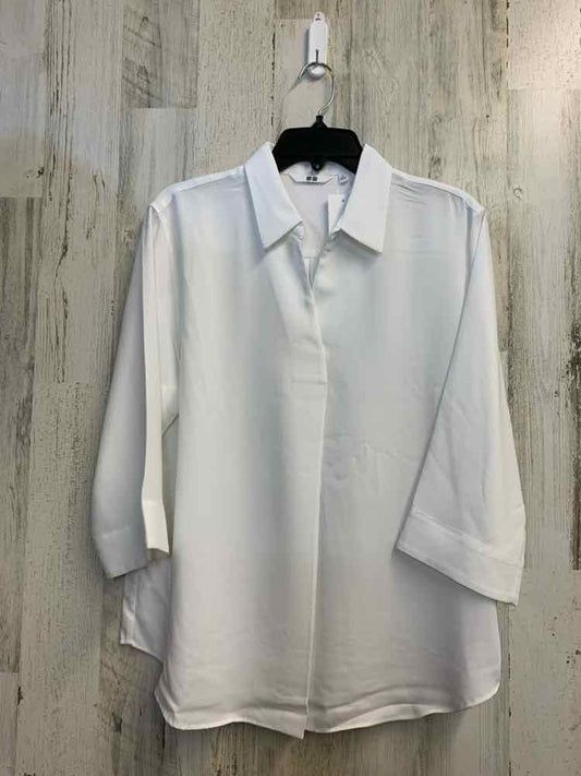 NWT UNI QLO Tops Size L WHITE 3/4 SLEEVE TOP/SKIPPER COLLAR
