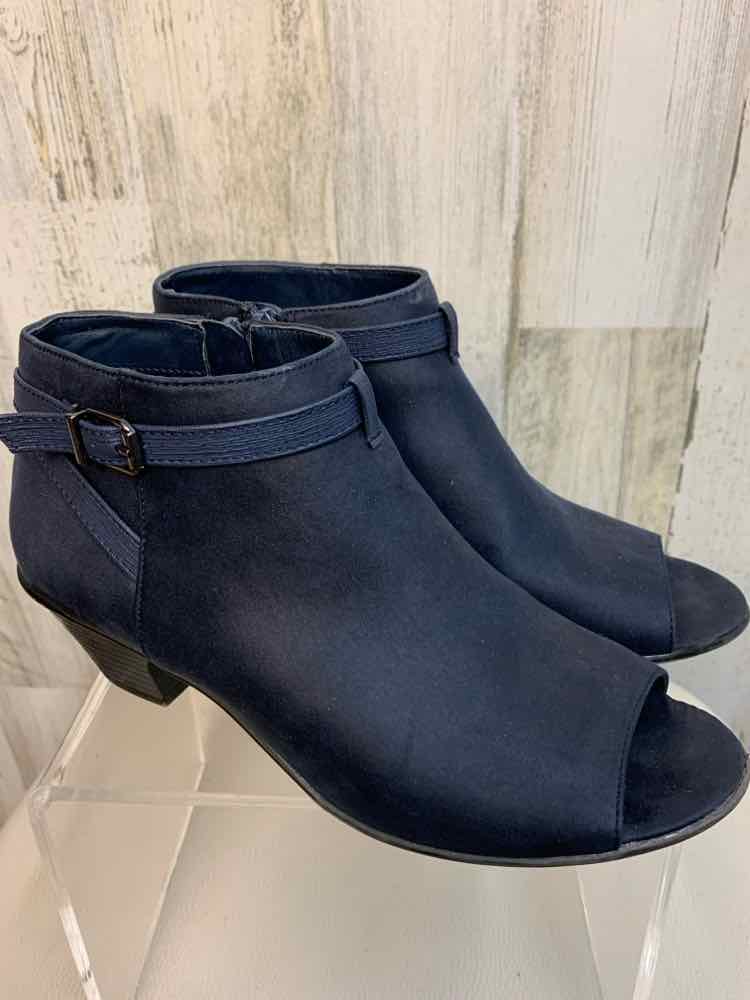 EASY STREET SHOES 7.5 Navy BOOTIE Boots/NAVY OPEN TOE BOOTIE W/ BUCKLE AT ANKLE