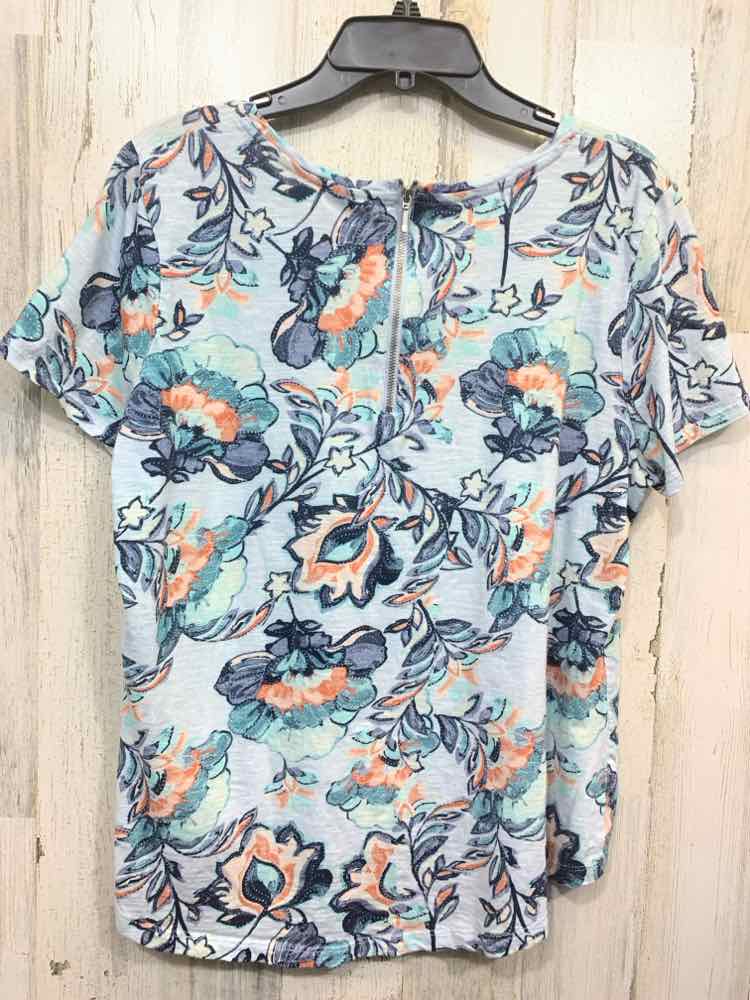 PRE-OWNED CHICO'S/ZIPPER BACK CLOSURE SHORT SLEEVE