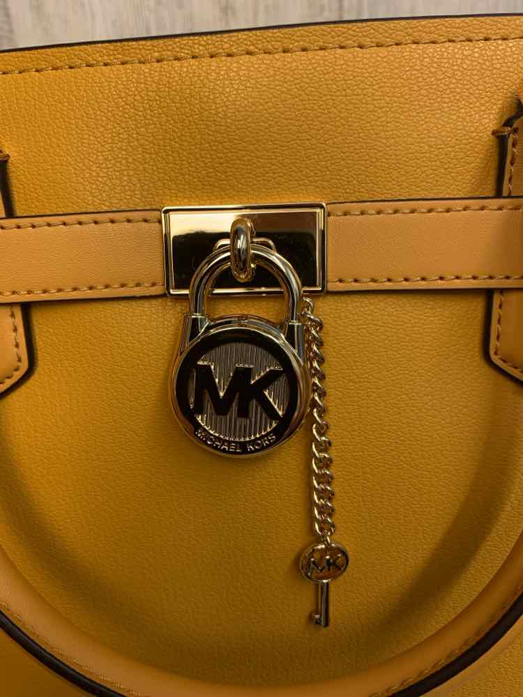 MICHAEL KORS Designer Handbags Mustard/HAMILTON SATCHEL W/LOCKET/KEY