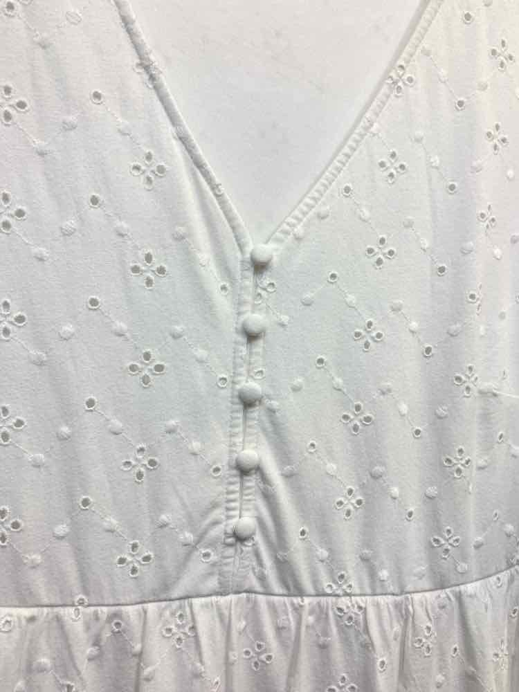 PRE-OWNED LOFT Dresses and Skirts Size 1X White Eyelet TIERED Dress/WHITE FLORAL