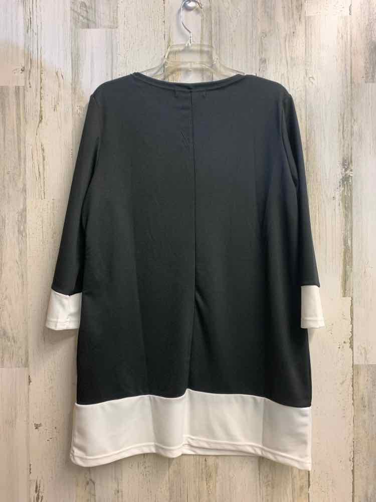 NWT JOEOY Tops Size XL BLK/WHT TUNIC TOP