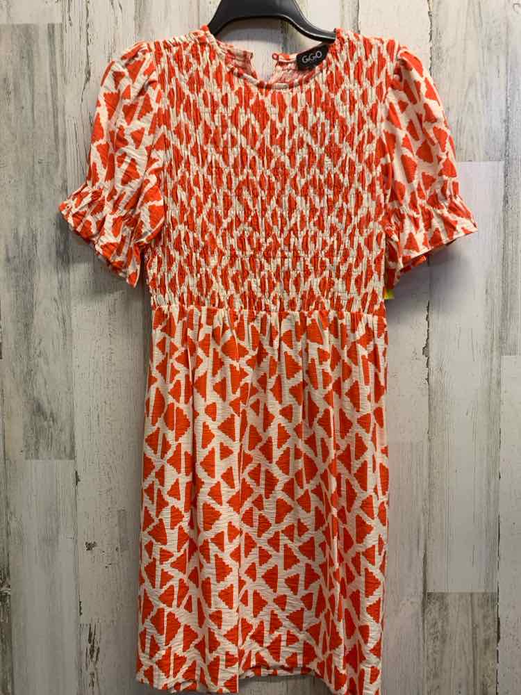 NWT GIGIO Dresses and Skirts Size S WHITE/ORANGE TRIANGLES SUNDRESS Dress/ORANGE