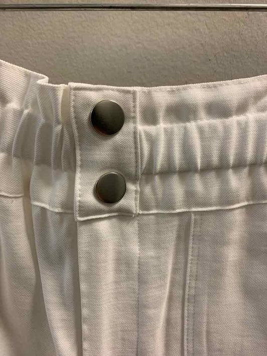 NWT Size 2 INC BOTTOMS White Shorts