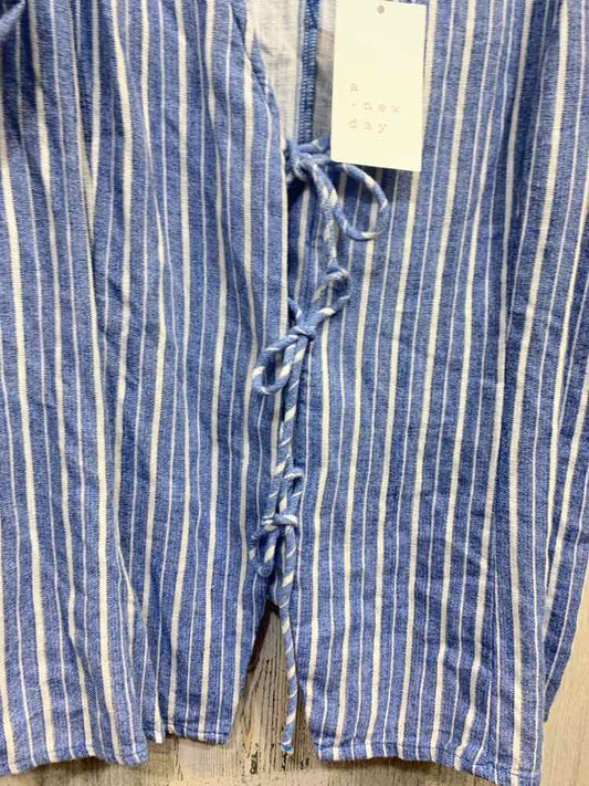 NWT A NEW DAY Tops Size XL BLUE/WHITE VERTICAL STRIPES TANK TOP Shirt/VERTICAL S