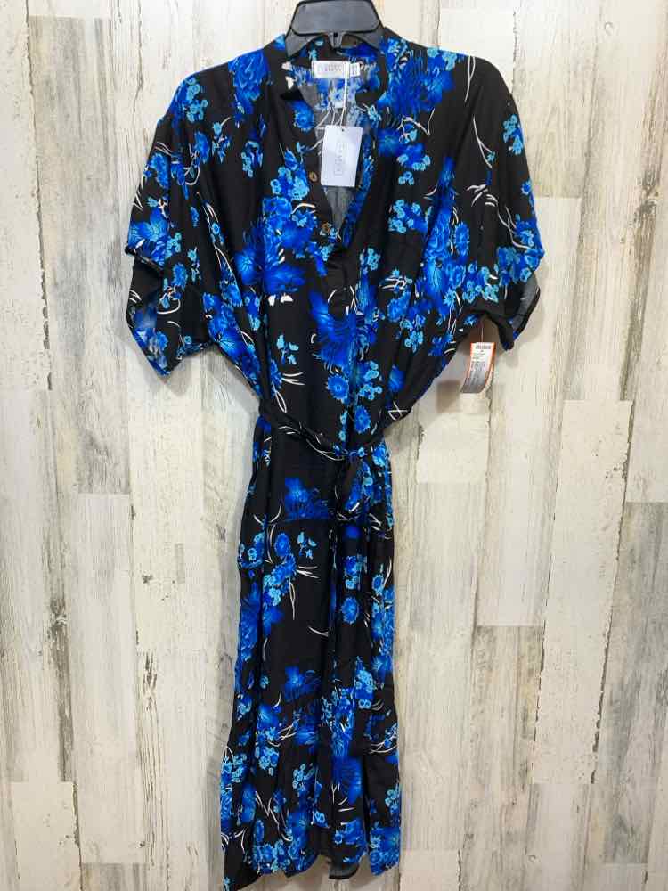 PRE-OWNED TAMSY Tops Size One Size BLACK/BLUE Floral SHORT SLEEVES Dress