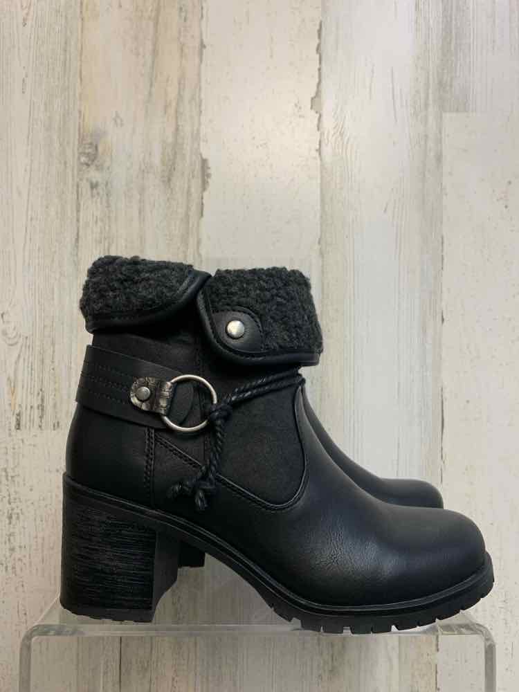 NWT G.C. SHOES SHOES 6 Black Shoes/CHUNKY HEEL BOOTS