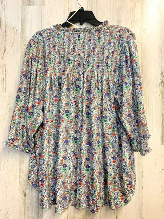 ROSE & OLIVE PLUS SIZES Size 1X RED/BLU/GRN/WHT Floral 3/4 LENGTH TOP