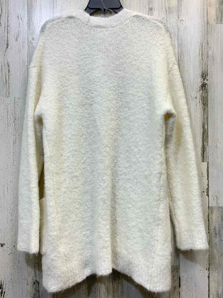 NWT HOOKED UP Tops Size S White LONG SLEEVES Sweater