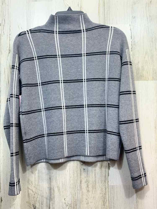 PRE-OWNED MAX STUDIO Tops Size S GRAY/BLACK/WHITE Plaid TURTLE NECK Sweater/PLAI