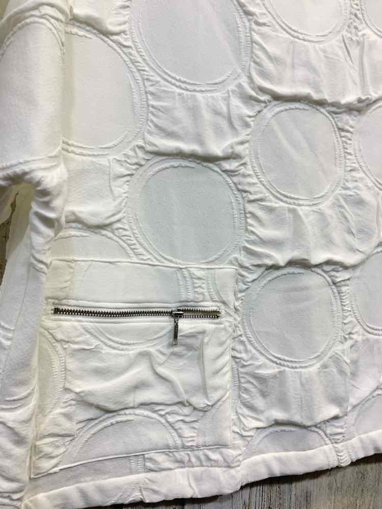 PRE-OWNED BEAU JOURS Size M White Solid SHORT SLEEVES Blouse/MOCK NECK BATWING T
