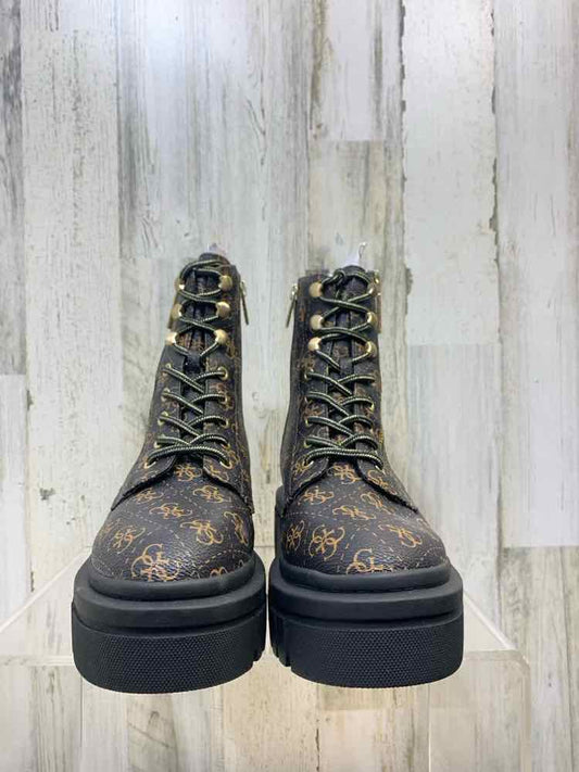 NWT GUESS SHOES Shoe Size 9.5 Brown Shoes/BOOTS GOLD BUCKLES STRING