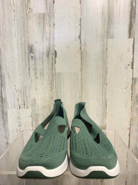 PRE-OWNED Shoe Size 9 SEAFOAM TENNIS Shoes/SEA-FOAM COLORED SLIDE ON TENNIS SHOE