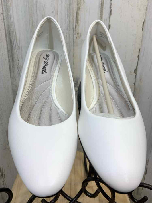 NWOT EASY STREET SHOES Shoe Size 8.5 White 8.5 Shoes
