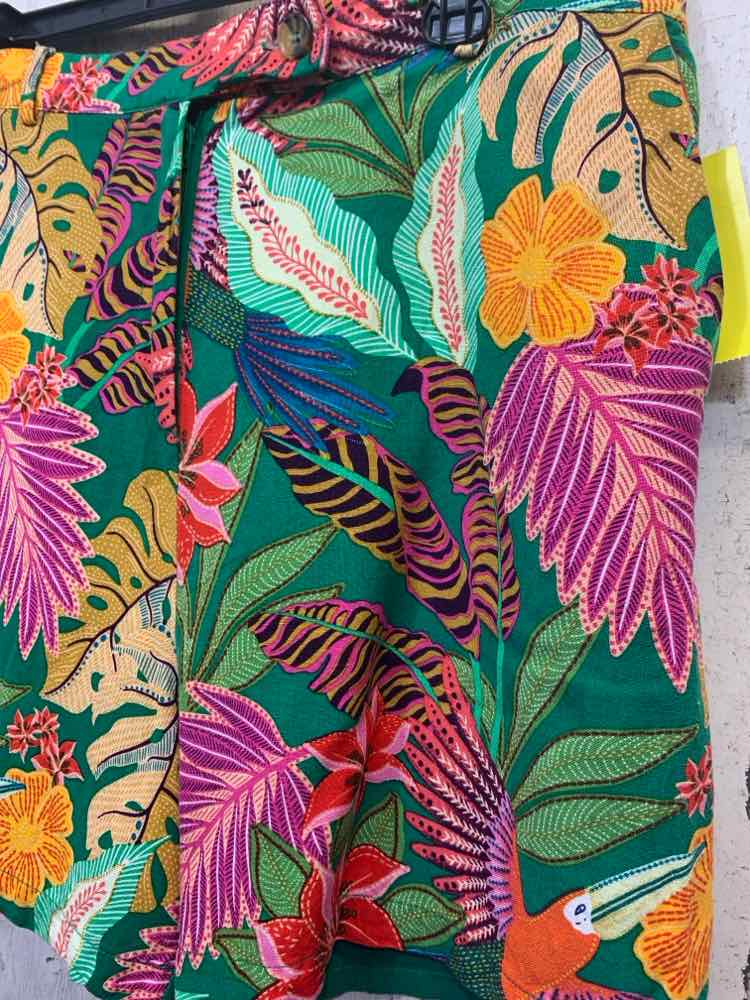PRE-OWNED Size L GIBSON LATIMER BOTTOMS TROPICAL SHORTS Shorts/TROPICAL PATTERN