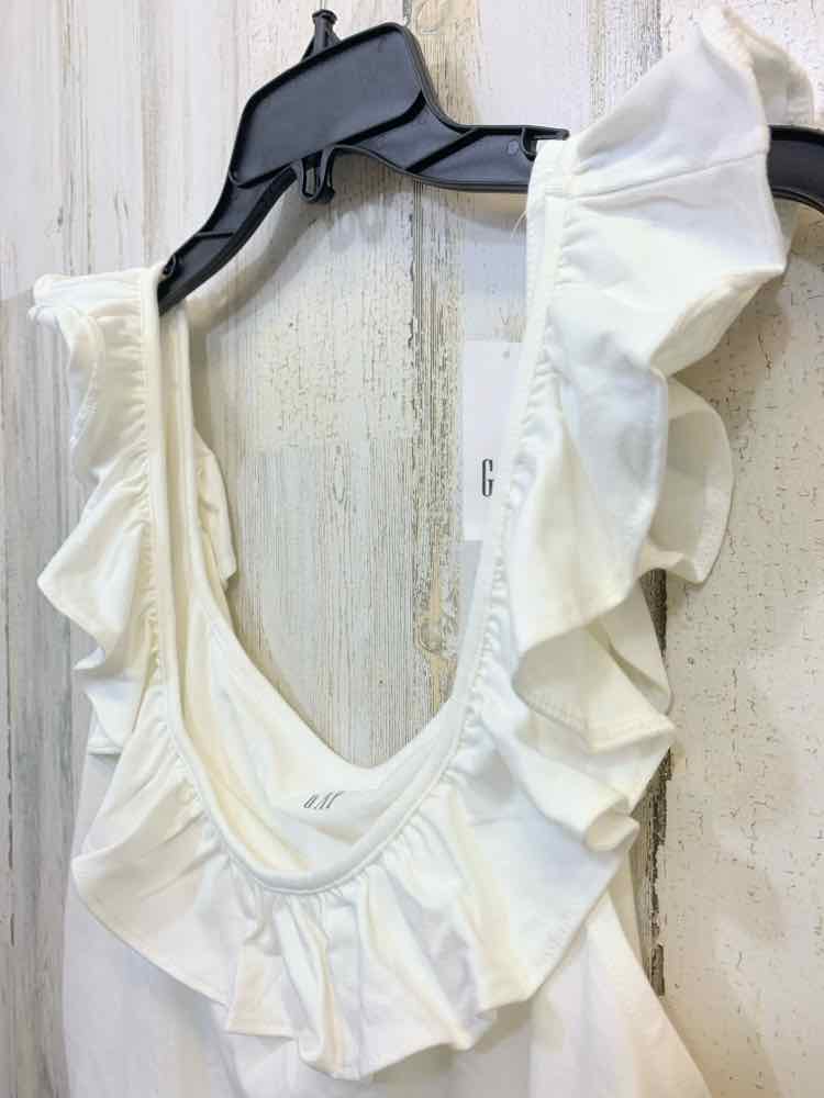 NWT GAP Tops Size XL White Solid SLEEVELESS /RUFFLED NECK