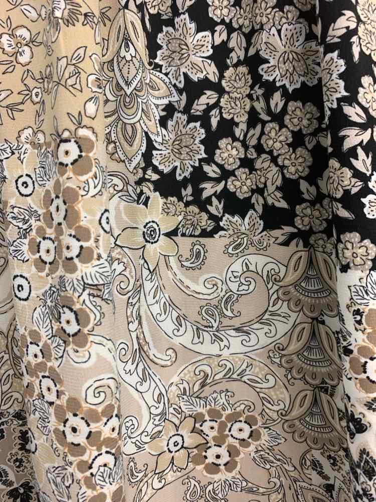 PRE-OWNED N TOUCH Tops Size L WHT/BLK/BGE Floral 3/4 SLEEVE Blouse