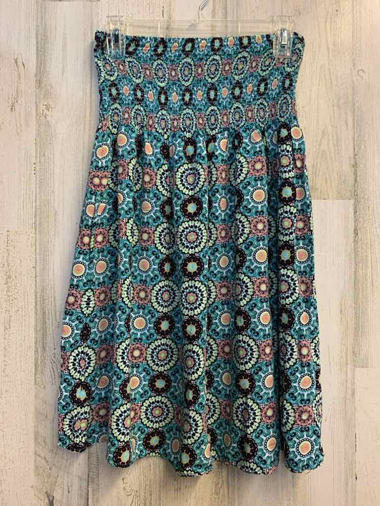 DEREK HEART Dresses and Skirts Size L AQUA/BLK/PNK/WHT MEDALION A-LINE Skirt