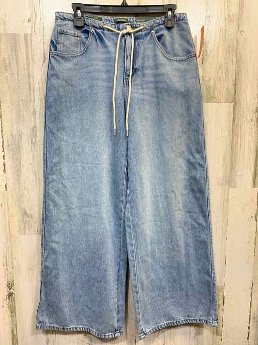NWT Size XS WILD FABLE BOTTOMS Blue Denim Jeans/LOW-RISE WIDE LEG DENIM