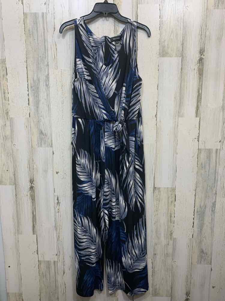 PRE-OWNED Size XL KAREN KANE Dresses and Skirts BLU/WHITE Floral ROMPER Romper