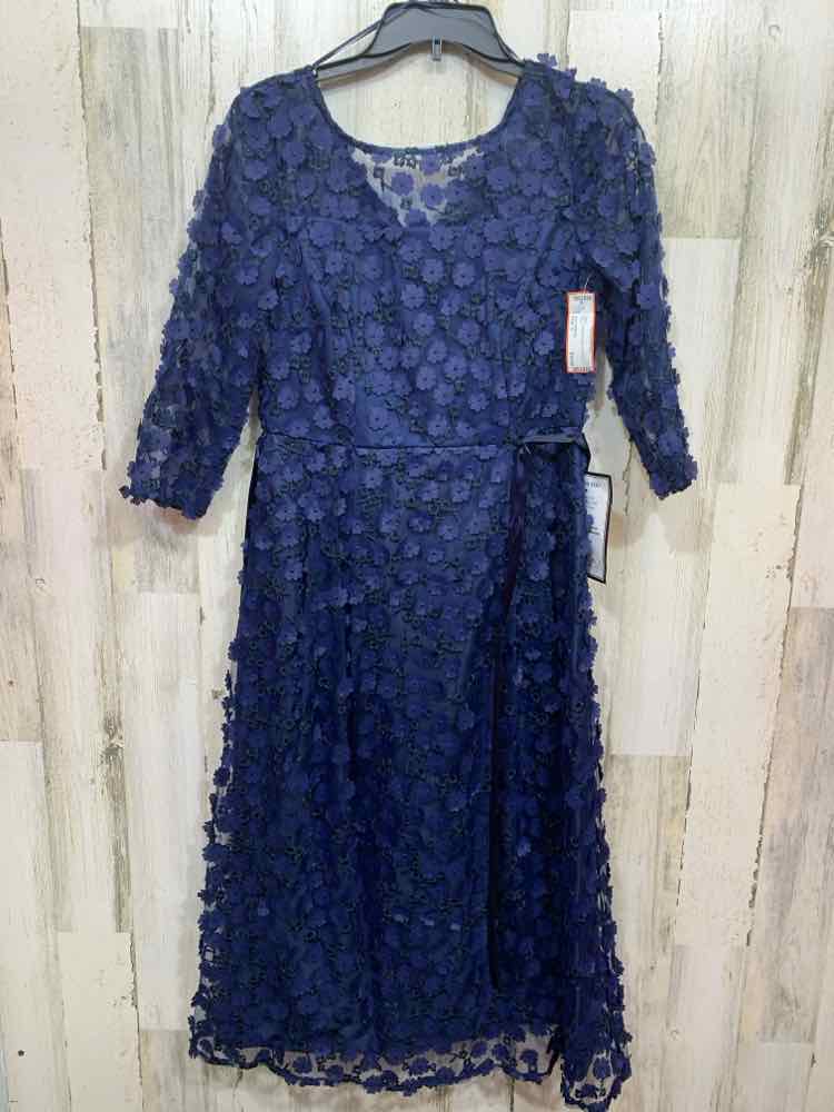 NWT ALEX EVENINGS Dresses and Skirts Size 6 NAVY BLUE Floral Dress