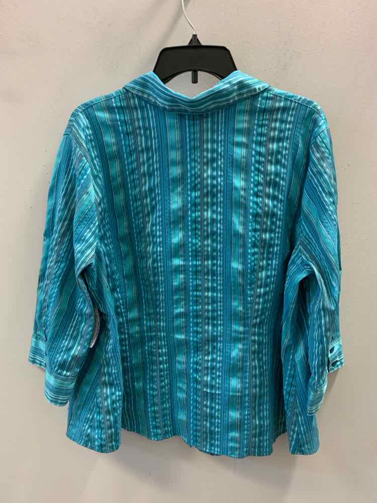 APT. 9 PLUS SIZES Size 2X TEAL/AQUA Stripe 3/4 LENGTH TOP