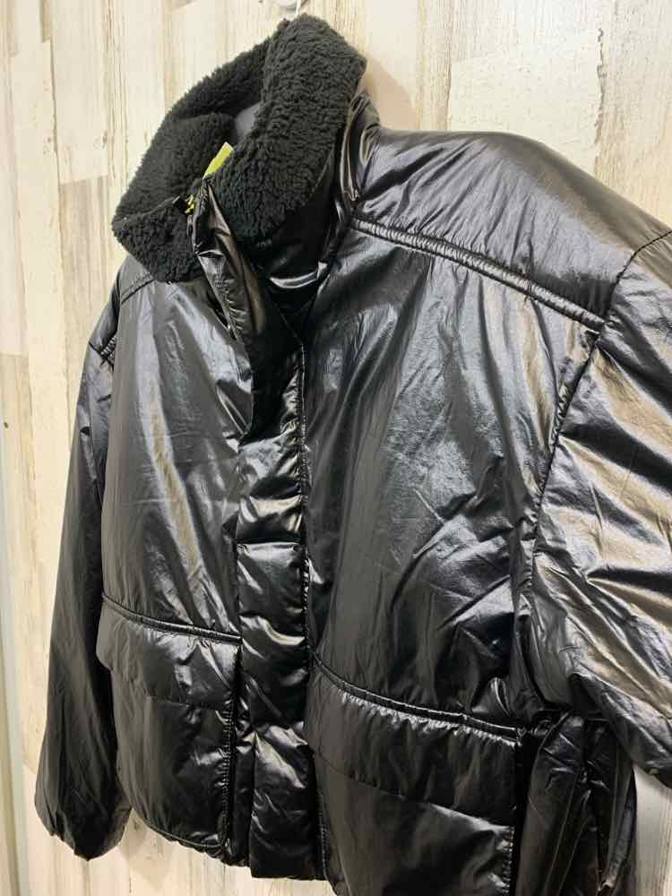 NWT ALL IN MOTION Size L JACKETS / COATS Black LONG SLEEVES Jacket