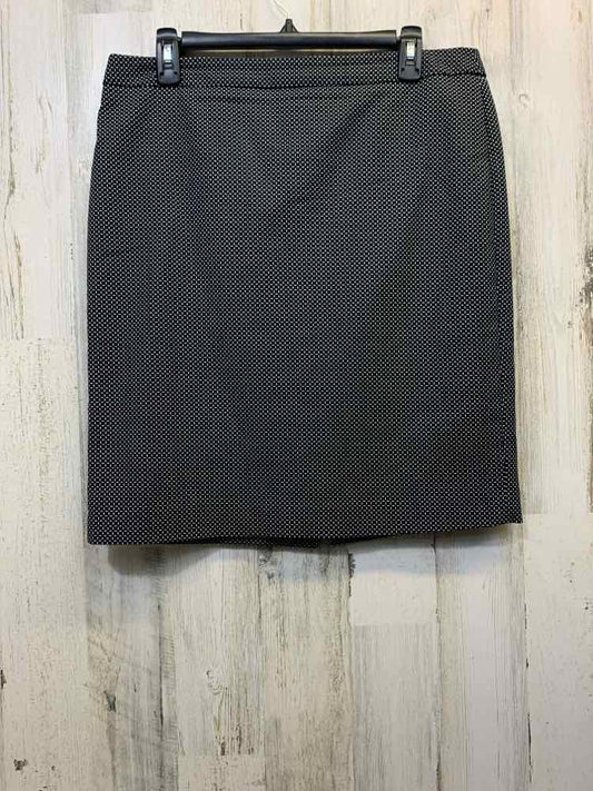 PRE-OWNED LIZ CLAIBORNE Dresses and Skirts Size 10 BLACK/WHITE Checkered Skirt/B