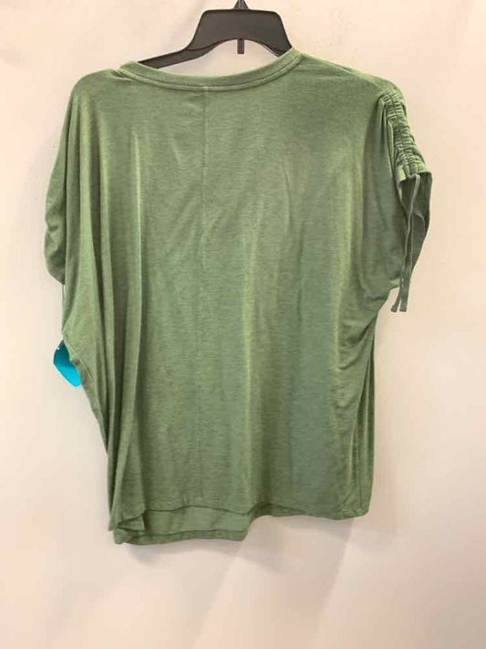 ST JOHNS BAY PLUS SIZES Size XXL Olive SHORT SLEEVES TOP