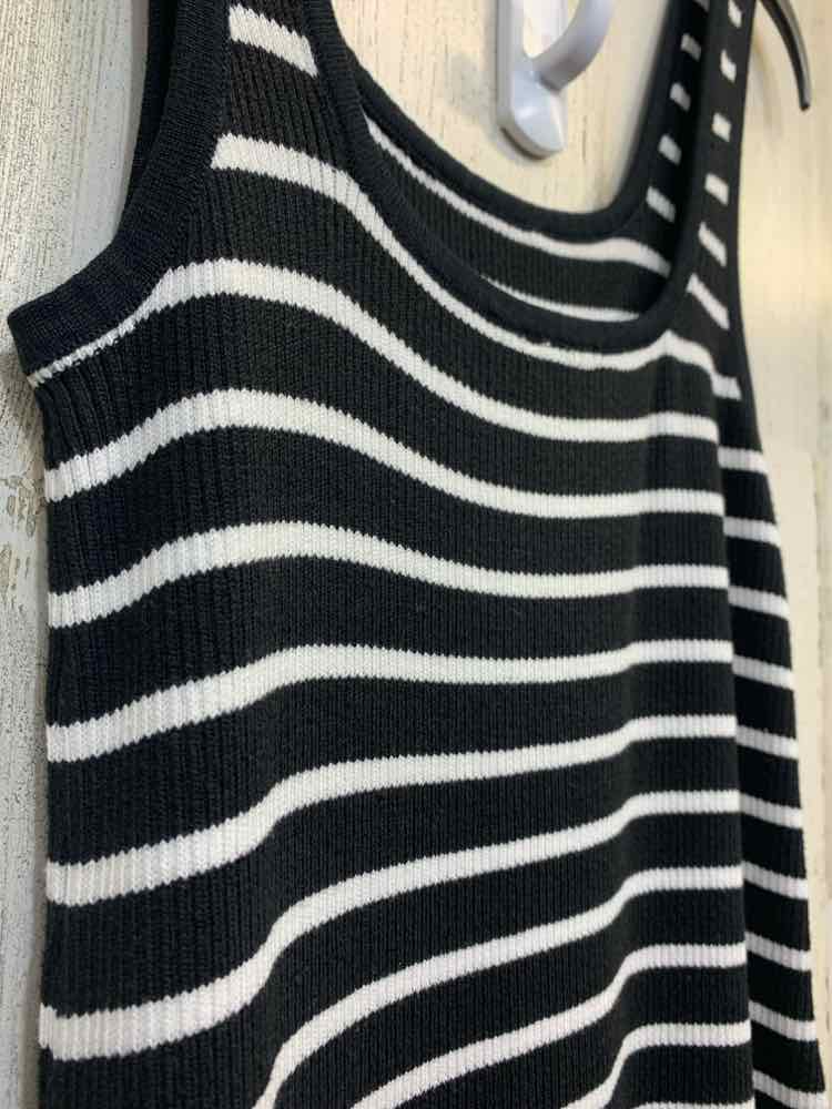 PRE-OWNED DIVIDED Dresses and Skirts Size XL BLACK/WHITE STRIPES MAXI Dress/BLAC