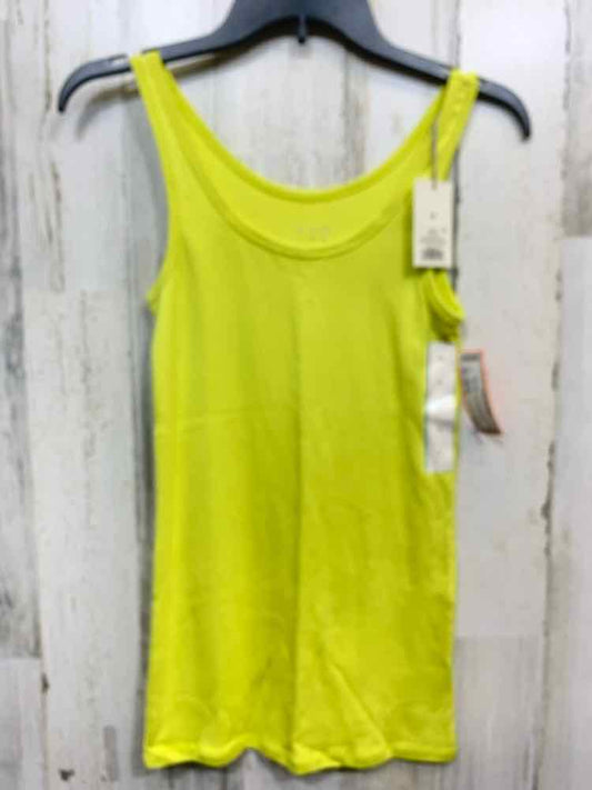 NWT A NEW DAY Size M Tops Yellow SLEEVELESS Tank Top