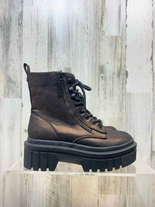 NWT GUESS SHOES Shoe Size 5 BRONZE Shoes/TIE BOOTS BIG HEEL
