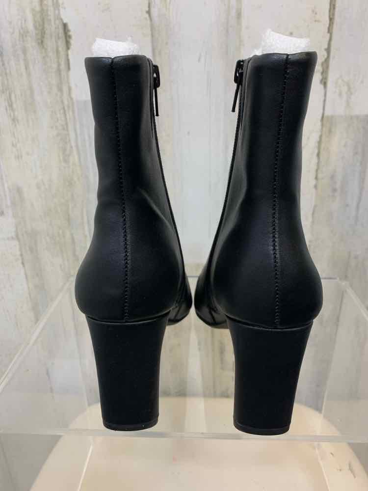 NWT ALFANI SHOES Shoe Size 5 Black SQUARE FRONT Boots