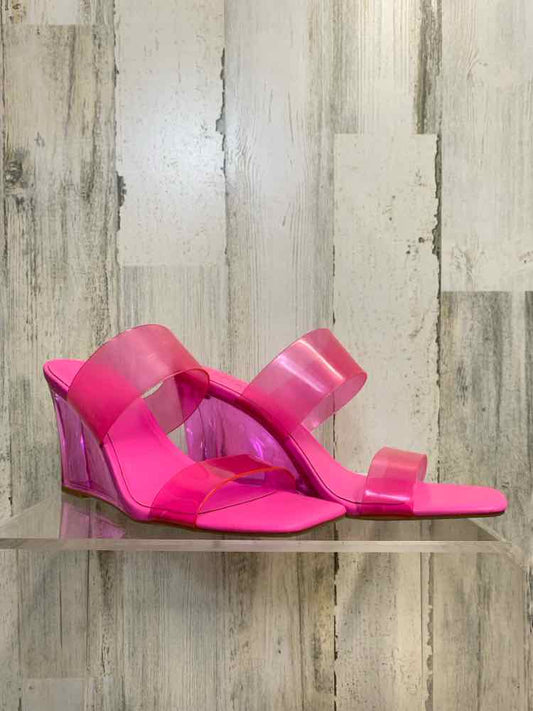 NWT INC SHOES Shoe Size 9 Fuschia Shoes