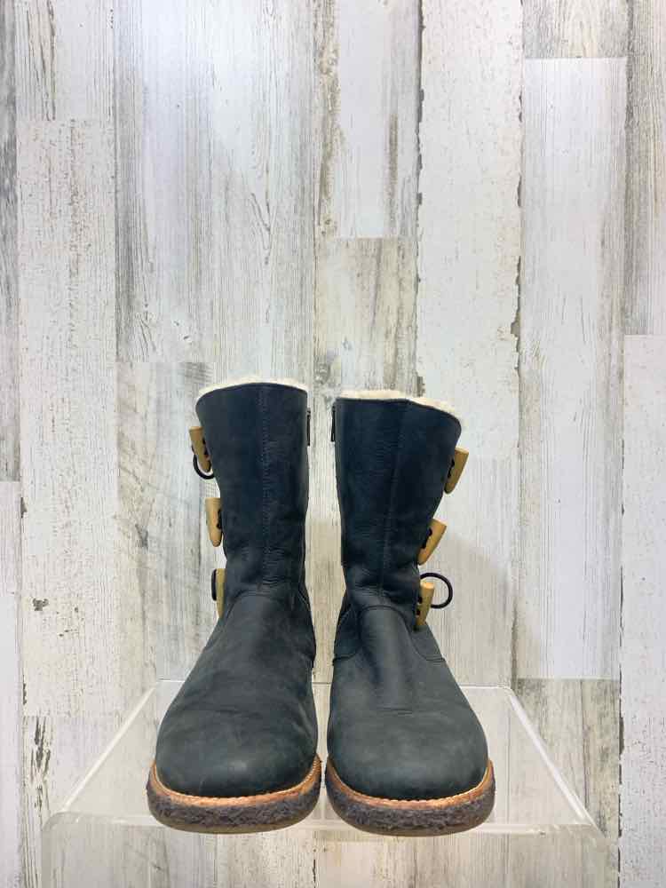 PRE-OWNED UGG SHOES Shoe Size 7 Black SUEDE BOOT Boots/BLACK UGG MID-CALF BOOT.