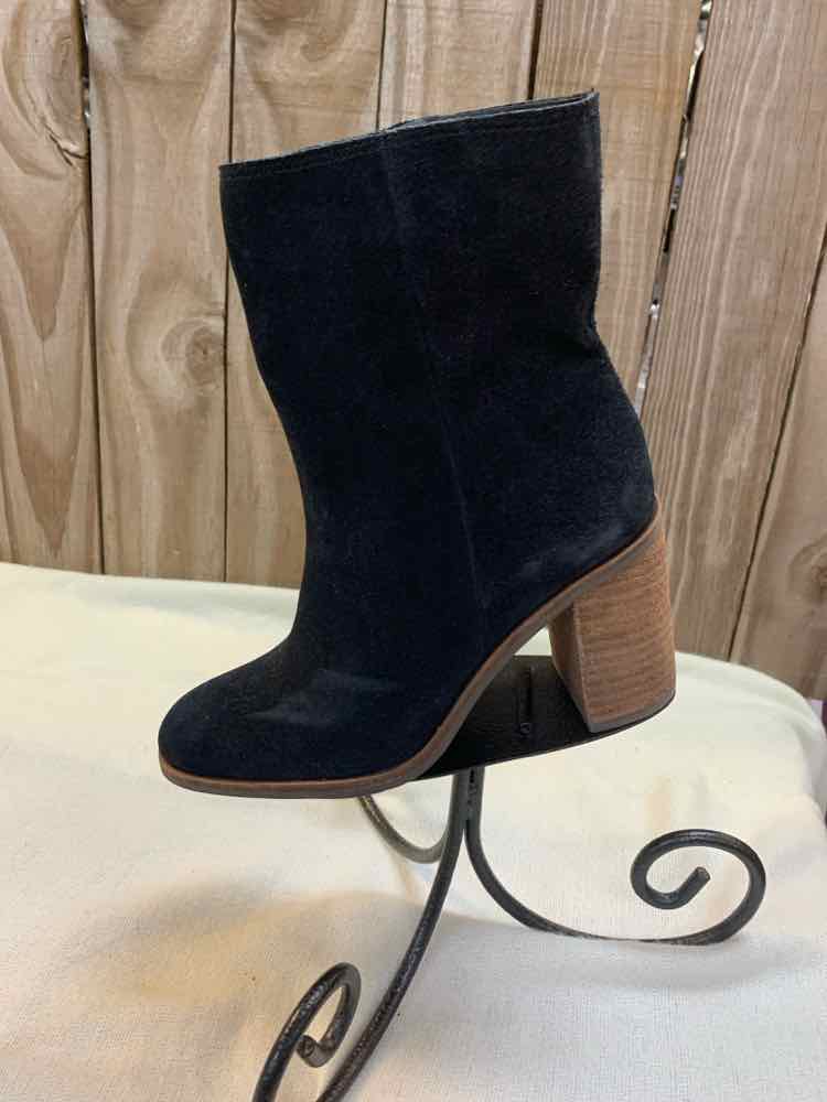 NWT LUCKY SHOES 6 Black Suede ANKLE BOOT Shoes