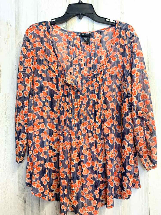 TORRID PLUS SIZES Size 0 NAVY/CORAL SHEER Floral 3/4 LENGTH TOP