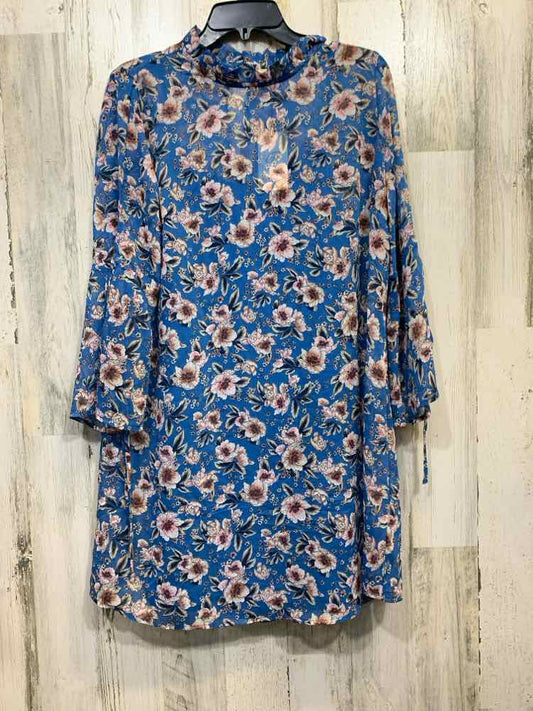 NWT CRESCENT Dresses and Skirts Size S WHT/BLU/PNK Floral 3/4 CROSS ZIP Dress/ST