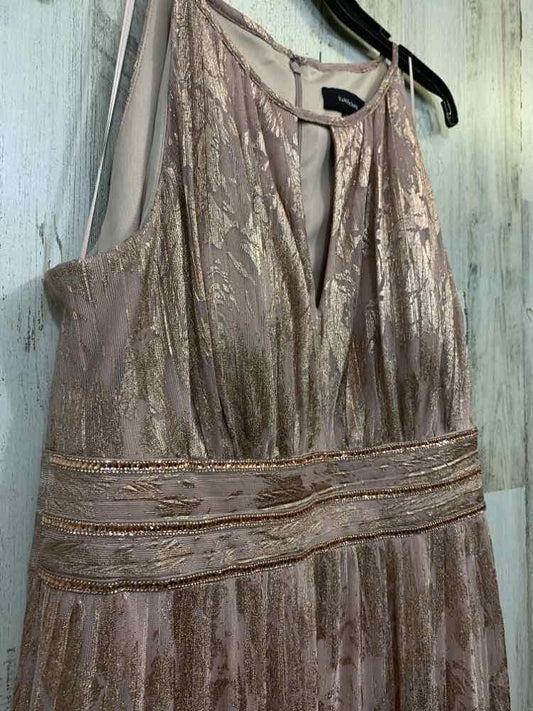 PRE-OWNED R & M RICHARDS Dresses and Skirts Size 18 ROSE GOLD Gown/Evening Wear/