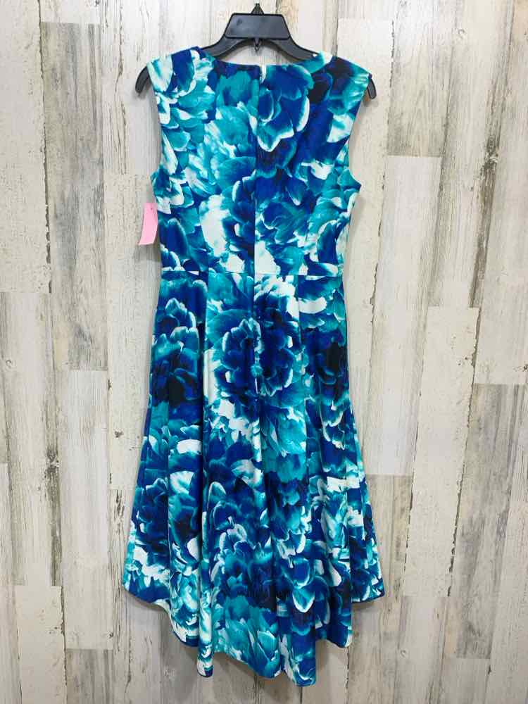 PRE-OWNED CALVIN KLIEN Dresses and Skirts Size 2 WHT/NVY/BLU Floral Dress