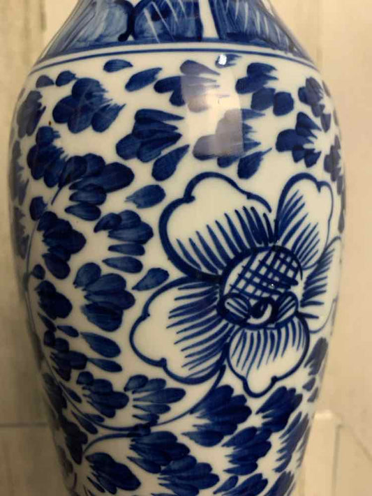 HOME DECOR/FLORAL/CHINA VASE