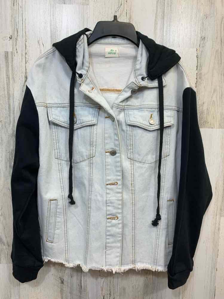 BLUE BUTTERCUP JACKETS / COATS Size M BLK/ LT BLU JEAN LONG SLEEVE Jacket