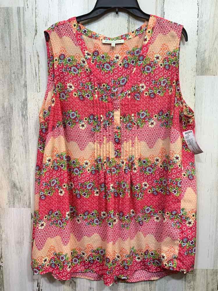 PRE-OWNED DANIELRAINN PLUS SIZES Size 1X Multi-Color Floral SLEEVELESS V  Blouse
